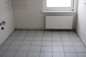 Ansprechende 3-Zimmer-Wohnung sucht Mieter – Christian-Willmer-Straße 10, 38226 Lebenstedt, Salzgitter – Vorschaubild 3