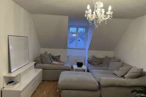 Stilvolle, modernisierte 2-Zimmer-Dachgeschosswohnung in Regensburg 