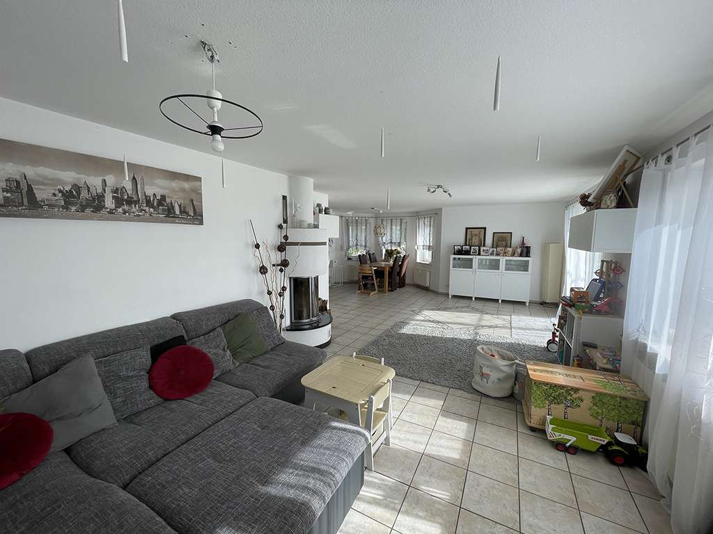 Immobilie in Aichelberg - freist. Einfamilienhaus mit Einliegerwohnung &  Doppelgarage – Panoramablick Aichelberg - Bild 1