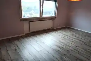 Großzügiges Einfamilienhaus mit ggf. zusätzlichem Baugrundstück, frisch renoviert, sofort verfügbar – Schartstr. 3, 52224 Aachen (Kreis) – Vorschaubild 11