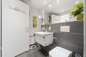 2-ZIMMER-ERDGESCHOSSWOHNUNG AUS 2018 "A" MIT SONNENTERRASSE/GARTEN UND TIEFGARAGE IN KÖLN-WEIDEN – Die vollständige Adresse der Immobilie erhältst du vom Anbieter., 50858 Weiden, Köln – Vorschaubild 6