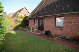 Hier lässt es sich gut leben - Einfamilienhaus in Russee – Die vollständige Adresse der Immobilie erhältst du vom Anbieter., 24111 Russee, Kiel – Vorschaubild 2