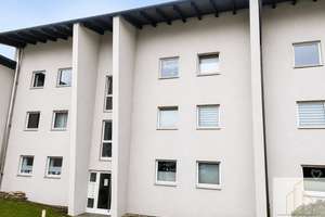 Helle ca. 42 m² große Wohnung mit großzügigem Wohn-/Schlafbereich und moderner Dusche in GE-Buer