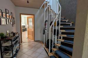 Großzügiges Einfamilienhaus mit Garten, Terrasse, Balkon & viel Potenzial – ideal für Familien – Die vollständige Adresse der Immobilie erhältst du vom Anbieter., 35321 Laubach – Vorschaubild 7