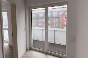 Moderne 2-Zimmer-Wohnung mit großem Balkon, Einbauküche & Fußbodenheizung – sofort bezugsfrei – Luruper Hauptstraße 210, 22547 Lurup, Hamburg – Vorschaubild 9