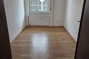 Gepflegte 3-Zimmer-Wohnung mit überdachter Terrasse und Gartenanteil in Karlsruhe-Knielingen – Die vollständige Adresse der Immobilie erhältst du vom Anbieter., 76187 Knielingen, Karlsruhe – Vorschaubild 6