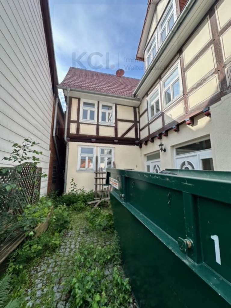 Immobilie in Großalmerode - Großzügiges Zweifamilienhaus In Laudenbach - Entfalten Sie Ihr Potenzial - Bild 1