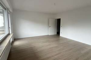 +++ Top sanierte 2 Zi. Whg. mit Balkon, komplett renoviert, Tageslichtbad, u.v. mehr +++