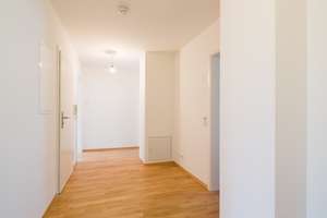 Charmante Maisonette-Wohnung mit Galerie, Balkon und Dachterrasse – Die vollständige Adresse der Immobilie erhältst du vom Anbieter., 45143 Altendorf, Essen – Vorschaubild 2