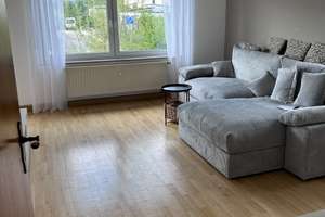Ruhige Stadtrandlage. Gepflegte 2-Zimmer-Wohnung – Die vollständige Adresse der Immobilie erhältst du vom Anbieter., 83278 Traunstein – Vorschaubild 2