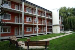 2-Raum-Wohnung im Stadtzentrum Geras mit Aufzug, Balkon und Dusche