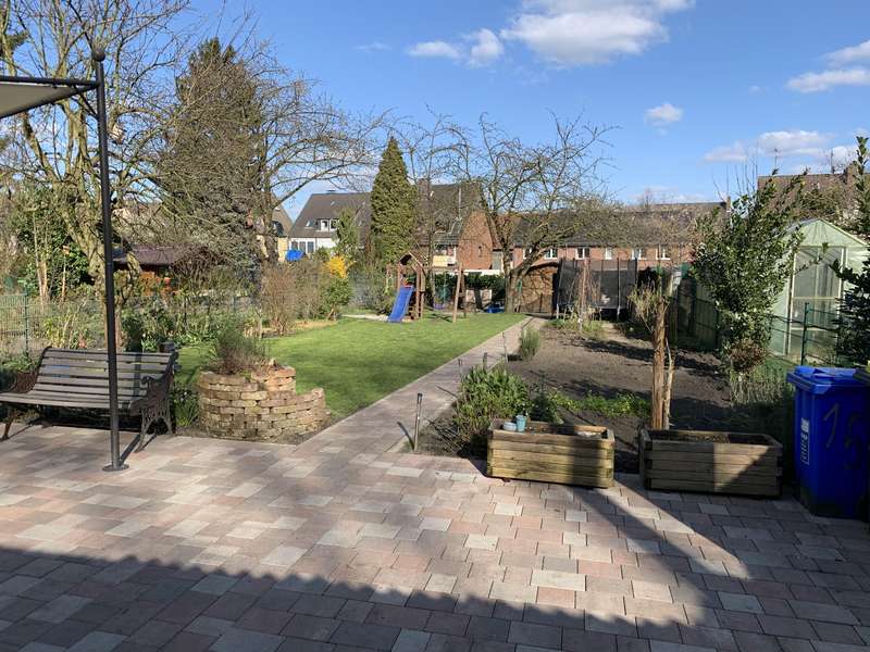 2-3 Familienhaus in Gladbeck- Brauck mit großem Garten und Ausbaureserve im DG