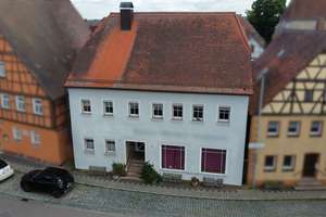 Wohnen und Arbeiten im Herzen von Leutershausen – Die vollständige Adresse der Immobilie erhältst du vom Anbieter., 91578 Leutershausen – Vorschaubild 3