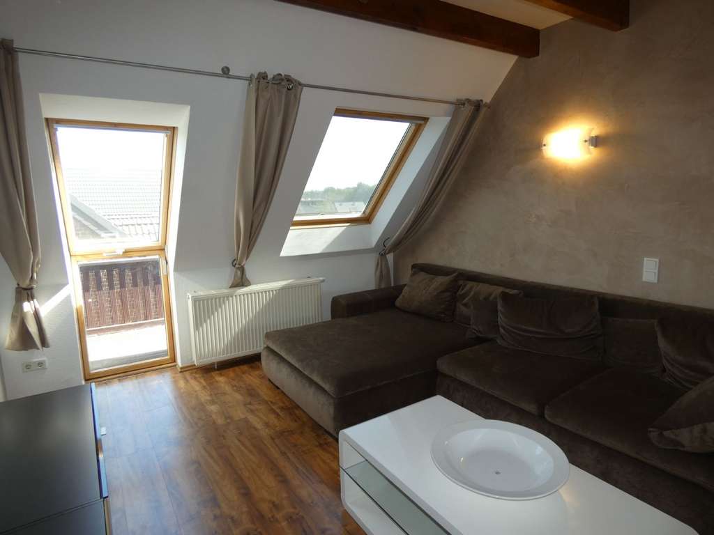 Immobilie in Hückelhoven - Charmante Maisonettewohnung mit Balkon und Garage in Hückelhoven-Ratheim - Bild 1