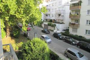 Schöne möblierte 2,5 Zimmerwohnung grün und fußläufig zur Innenstadt