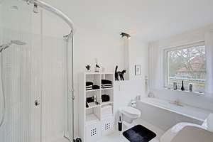 Elegante Etagenwohnung mit Kamin, Sauna und Doppelgarage in grüner Lage – Die vollständige Adresse der Immobilie erhältst du vom Anbieter., 44229 Kirchhörde-Löttringhausen, Dortmund – Vorschaubild 9