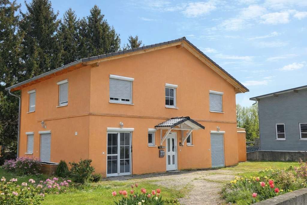 Immobilie in Steinhausen an der Rottum - Kompaktes 1- bis 2-Parteienhaus mit Charakter bei Steinhausen / Rottum gelegen - Bild 0