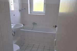 Helle 2,5 Zimmerwohnung mit Balkon in Neumünster - Einfeld – Professor-Graf-Straße 15, 24536 Neumünster – Vorschaubild 7