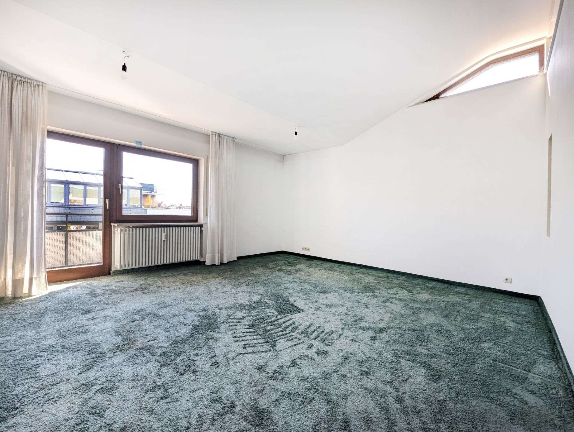 Immobilie in Leinfelden-Echterdingen - 3 Zimmer, 2 Balkone, 1 Tiefgaragenplatz: 3 - 2 - 1 deins! - Bild 3