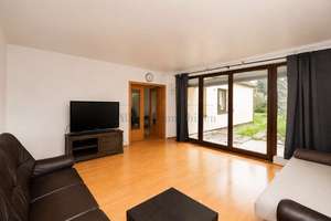 Gemütliche Doppelhaushälfte mit Sonnenterrasse, Garten und Carport – Die vollständige Adresse der Immobilie erhältst du vom Anbieter., 22457 Schnelsen, Hamburg – Vorschaubild 4