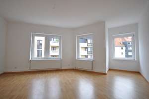 Altbau mit Kamin und Balkon in der List – Voßstraße 35, 30161 List, Hannover – Vorschaubild 4