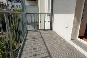 SCHICKE 2-Raumwohnung mit EINBAUKÜCHE und SÜD-WEST-BALKON ! – Klarastraße 39, 9131 Hilbersdorf, Chemnitz – Vorschaubild 2