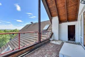 +++ frisch renoviert - DG-Maisonette-Galerie - Fußboden-Hzg. - 2 Bäder - Blk. & Fernblick - EBK +++ – Wikingerweg 2, 70439 Stammheim-Süd, Stuttgart – Vorschaubild 12
