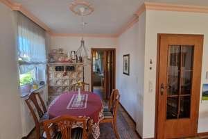 TOP-Lage i.d. Nähe Hohe Warte
Modernisiertes Reihenendhaus
6,5 Zimmer + 2 Bäder + 2 Terrassen uvm. – Die vollständige Adresse der Immobilie erhältst du vom Anbieter., 95445 Grüner Baum/Festspielhügel, Bayreuth – Vorschaubild 7