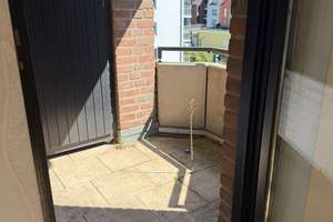 3 Zi+Küche in Rheydt / Balkon/  WBS erf. / Stellplatz optional – Dorfbroicher Straße 22, 41236 Rheydt, Mönchengladbach – Vorschaubild 3