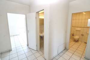 Helle Dachgeschosswohnung mit Aufzug, Balkon & Tiefgarage in Solingen-Wald – Die vollständige Adresse der Immobilie erhältst du vom Anbieter., 42719 Wald, Solingen – Vorschaubild 10