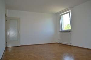 Pforzheim-Haidach Frisch renovierte, helle 3-Zimmer-Wohnung mit Balkon und Tiefgarage  – Kösliner Str. 3, 75181 Haidach, Pforzheim – Vorschaubild 5