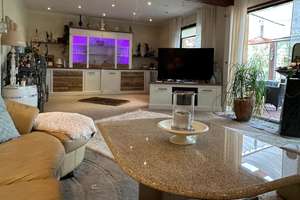 Wohnoase mit Wintergärten, Garage & traumhaftem Garten und Baugrundstück in Bremerhaven – Die vollständige Adresse der Immobilie erhältst du vom Anbieter., 27580 Lehe, Bremerhaven – Vorschaubild 8