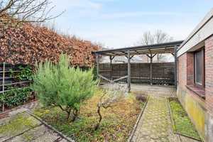 Charmanter Bungalow mit umlaufendem Garten - freistehend inkl. Garage & Carport! – Neuss (Rhein-Kreis) – Vorschaubild 30