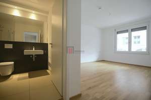 Top geschnittene 3-Zimmer-Wohnung mit zwei Bädern und Balkon