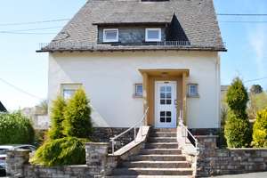 Einfamilienhaus mit großem Grundstück (713 m²) in begehrter Lage von Ransbach-Baumbach! – Die vollständige Adresse der Immobilie erhältst du vom Anbieter., 56235 Ransbach-Baumbach – Vorschaubild 3