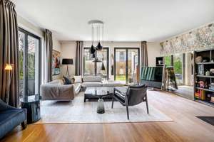 Haus-im-Haus: Großzügiges Domizil in stylischer Design-Ästhetik mit sonnigem Garten – Die vollständige Adresse der Immobilie erhältst du vom Anbieter., 81927 Englschalking, München – Vorschaubild 13