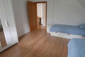 Möblierte 3-Zimmer-Dachgeschosswohnung in Bielefeld-Mitte – Die vollständige Adresse der Immobilie erhältst du vom Anbieter., 33607 Mitte, Bielefeld – Vorschaubild 2