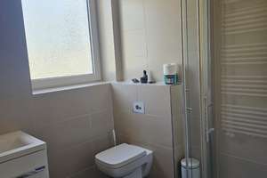 Gepflegte 2 Zimmerwohnung mit Sonnenbalkon und Tageslichtbad - 0172-3261193 – Die vollständige Adresse der Immobilie erhältst du vom Anbieter., 13581 Spandau (Ortsteil), Berlin – Vorschaubild 11