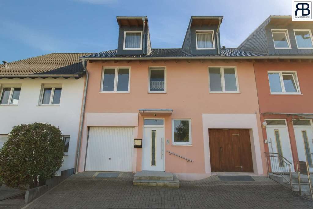 Investment oder Eigennutzung: Neuwertiges Haus aus 2011 in Bergheim-Zieverich