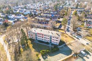 Bezugsfrei! 4 Zimmer mit Sonnigem Balkon. Renovierungsbedürftig – Gütergotzer Straße 3, 14165 Zehlendorf, Berlin – Vorschaubild 22