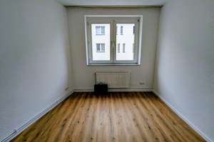 ESSEN-HOLSTERHAUSEN ++ FUßLÄUFIG ZUM UNI-KLINIKUM ++2. OG++3 Zi.++ BALKON ++ 1x KFZ-STELLPL. AM HAUS – Die vollständige Adresse der Immobilie erhältst du vom Anbieter., 45147 Holsterhausen, Essen – Vorschaubild 8