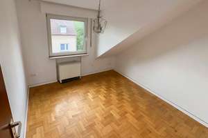 Gepflegte 4-Zimmer-Wohnung mit Einbauküche und Tiefgaragenstellplatz – Die vollständige Adresse der Immobilie erhältst du vom Anbieter., 47169 Marxloh, Duisburg – Vorschaubild 4