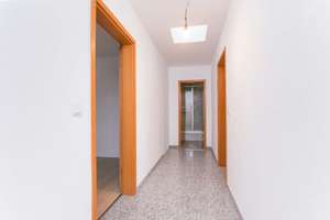 Bezugsfrei! Provisionsfrei! Frisch renovierte 2-Zimmer-DG-Wohnung gegenüber vom Schloss Sanssouci – Die vollständige Adresse der Immobilie erhältst du vom Anbieter., 14471 Brandenburger Vorstadt, Potsdam – Vorschaubild 4