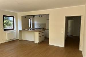 Erstbezug nach Kernsanierung | Hochwertige Einbauküche, Terrasse & Garten – Die vollständige Adresse der Immobilie erhältst du vom Anbieter., 28359 Lehe, Bremen – Vorschaubild 4