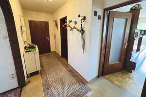 Freie 2-Zimmer-Wohnung mit Balkon und Garage in Bad Cannstatt – Die vollständige Adresse der Immobilie erhältst du vom Anbieter., 70376 Birkenäcker, Stuttgart – Vorschaubild 11