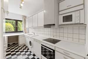 Split-Level trifft Reihenendhaus – wohnen mit Stil und Ausblick – Bonn – Vorschaubild 6