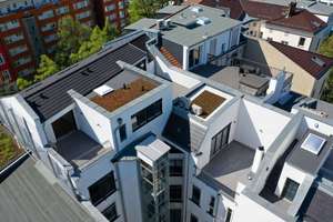 Großzügige Dachgeschoss-Maisonette mit Galeriecharakter, Kamin und Dachterrassen in Kreuzberg – Stresemannstraße 32, 10963 Kreuzberg, Berlin – Vorschaubild 1