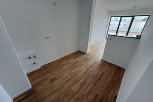Wohnen mit Charakter: Stilvolle 2-Zimmer-Denkmalwohnung mit Balkon, Parkett, modernem Bad, SP – Alte Diamant Brauerei 4, 39124 Neue Neustadt, Magdeburg – Vorschaubild 3