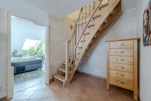 Großzügige 4-Zimmer Maisonette Wohnung mit Loggia – 70599 Plieningen (Ortsteil), Stuttgart – Vorschaubild 2