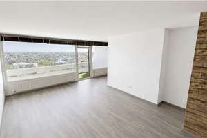 Helle, frisch sanierte 3-Zimmer Maisonettewohnung mit Balkon in Mainz-Finthen – Sertoriusring 13-15, 55126 Finthen, Mainz – Vorschaubild 2